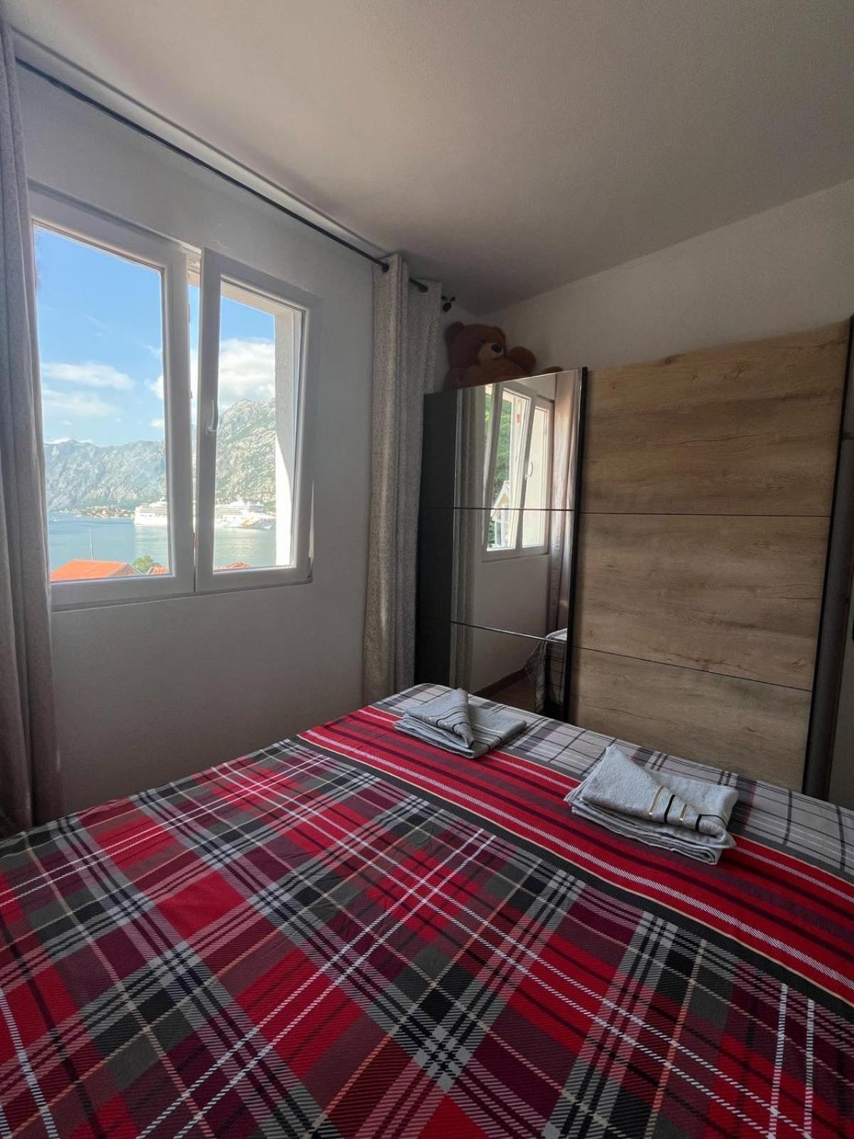 Asija Apartment Котор Екстериор снимка